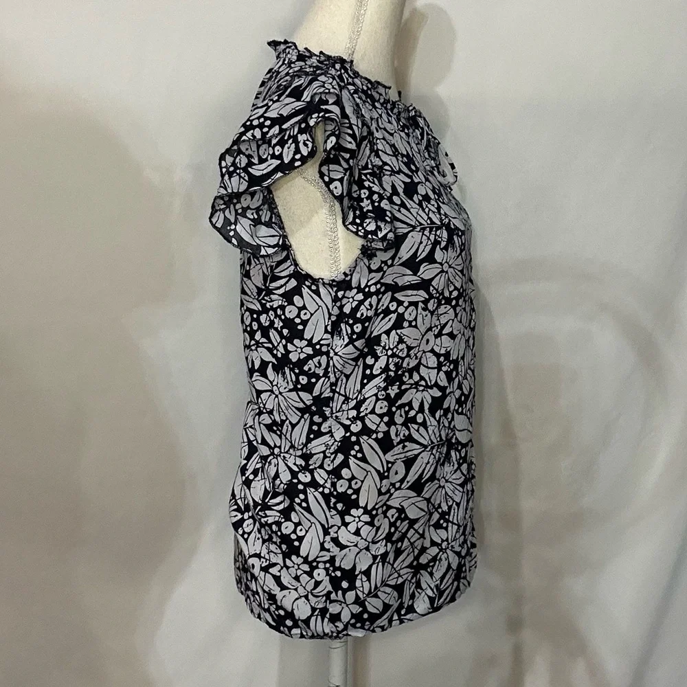Blouses/flannels/button downs-2 for $20 or 3 for $30 (Mix & Match)